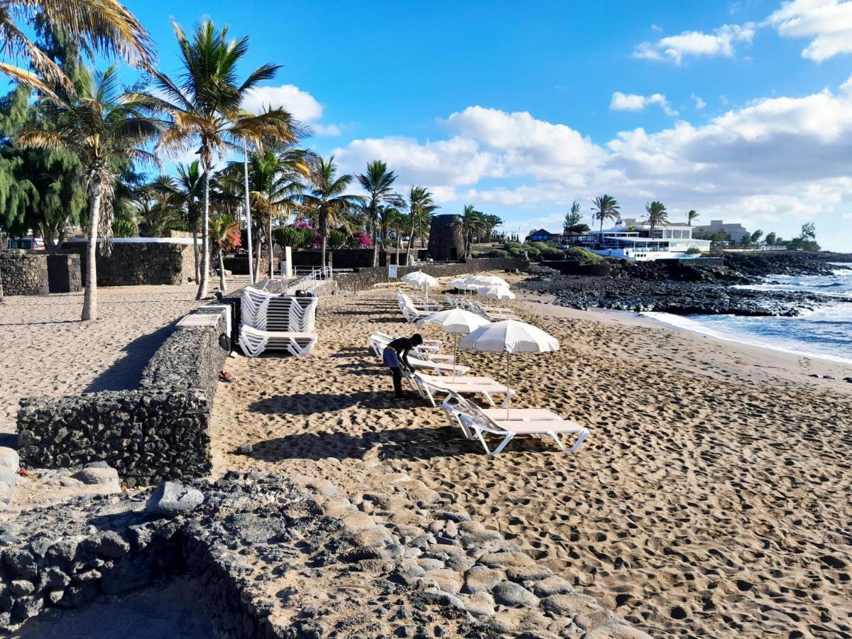 Bungalow Playa Bastian - Piscina Climatizada - Wifi - Playa 1 Min. Costa Teguise Exterior photo